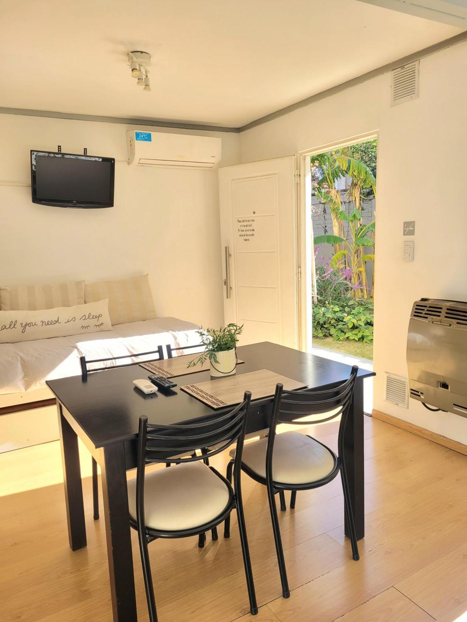 "Casa Amalia Apartamentos" Plaza Italia Y Av Aristides A 50Mts, Lugar Con Jardin Mendoza Exterior foto